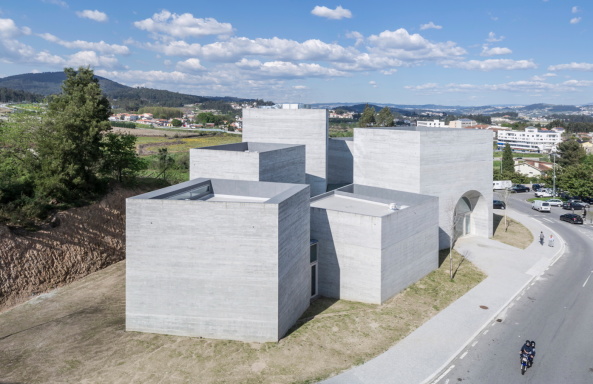 Beton, Landmark, Portugal, Centro de Interpretao do Romnico, Spaceworkers, Portuguese Romanesque Route, Romanische Route, Lousada, Monument, Transromanica, Paredes, information center, Beton, concrete, Gewlbe, Sergio Pirrone, Romanik, Antiromanik
