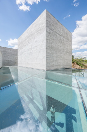 Beton, Landmark, Portugal, Centro de Interpretao do Romnico, Spaceworkers, Portuguese Romanesque Route, Romanische Route, Lousada, Monument, Transromanica, Paredes, information center, Beton, concrete, Gewlbe, Sergio Pirrone, Romanik, Antiromanik