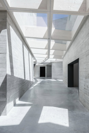 Beton, Landmark, Portugal, Centro de Interpreta��o do Rom�nico, Spaceworkers, Portuguese Romanesque Route, Romanische Route, Lousada, Monument, Transromanica, Paredes, information center, Beton, concrete, Gew�lbe, Sergio Pirrone, Romanik, Antiromanik