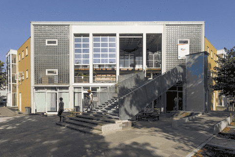 Amsterdam, Niederlande, Slotervaart, BETA office, Elisabeth Boersma, Ru Par Schule, Ru Par School, Ru Par Community, Gemeinschaftszentrum, Umnutzung