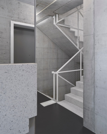 Oliver Ltjens, Thomas Padmanabhan, Ltjens Padmanabhan Architekten, Walter Mair, Zrich, Baunetz, Baunetz Meldung, Architektur, architecture, Wohnhaus, Mehrfamilienhaus, residential, Kreis 4, Schlachthof, Stadion, Fassade, facade, concrete, Beton, Herdernstrasse, Aussersihl, Hard, sichtbeton, concrete