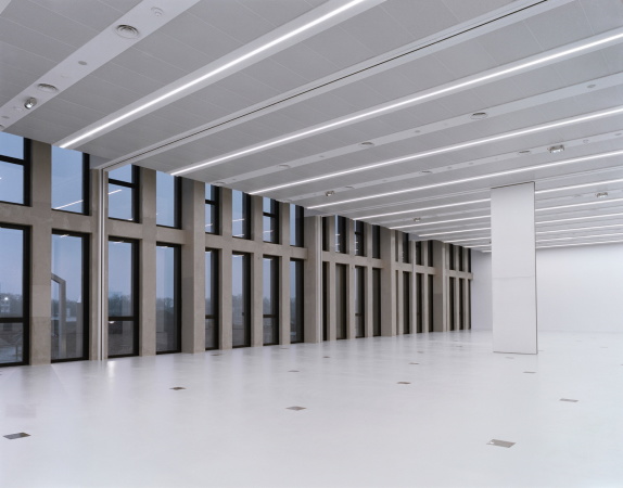 Frankreich, Paris, Paris-Saclay, Research-intensive und Business Cluster, Campus du plateau de Saclay, Saclay-Plateau, ParisTech, Grande cole, EDF-Lernzentrum und Campus, ecdm Architekten, learning center and a multi-activity campus, Ultra-Hochleistungsbeton (UHPC)