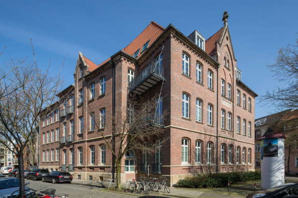 Eichendorffschule, modernsiert von Wohn+Stadtbau, Foto: Roland Borgmann