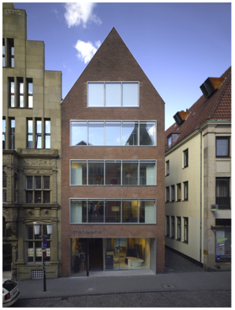 Wohn- und Geschftshaus am Roggenmarkt, Umbau von Peter Bastian, Foto: Roland Borgmann
