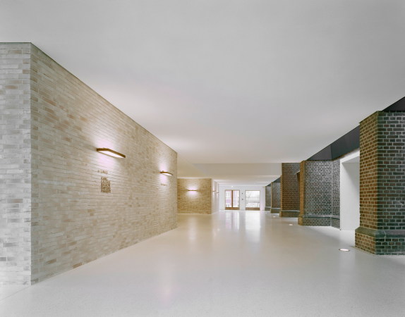 Kirche, Altbau, Musikforum, Kritik, Bez+Kock, Brigida Gonzalez, Bochum, Symphoniker, Anneliese Brost, B�rgerbegehren, B�hne, Treppe, stairs, Rampe, ramp, music hall