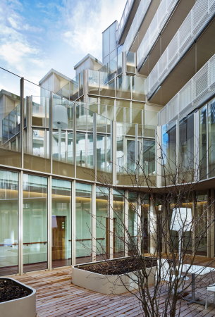 Takuji Shimmura, batignole, Jean Bocabeille, architekten, architekt, frankreich, paris, neubau, nursing home, pflegeheim, sozialer wohnungsbau, rot, balkon, balkone, hof, terrassen, egalite, gleichheit, france, Habitation, Clichy, sozialwohnung, konversion, dichte, stadt