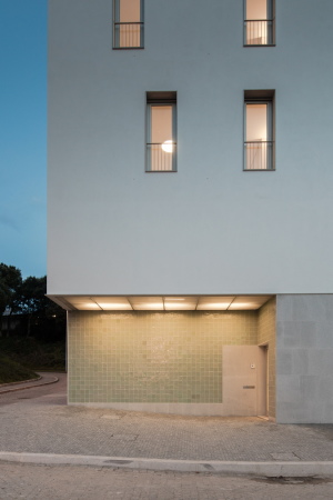 Casa Acreditar Porto, Porto IPO, onkologisches Zentrum, atelier do cardoso . arquitectos, Spende, Donation, portugiesische Hersteller, Hohlraum, patio, garten, Wohnen, jugendliche Patienten, sorgfltige Architektur, Portugal, Porto
