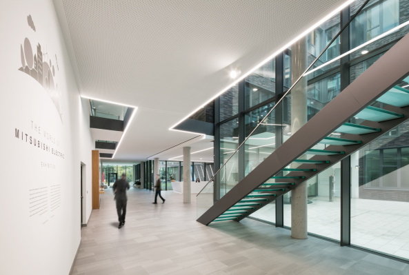 Baunetz, Meldung, Architektur, architecture, Ratingen, Mitsubishi, headquarter, Zentrale, Deutschlandzentrale, Bro, office, corporate architecture, Kresings, HG Esch, Leed Award