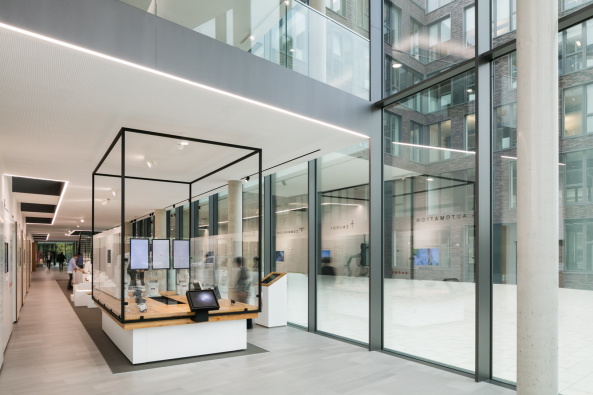 Baunetz, Meldung, Architektur, architecture, Ratingen, Mitsubishi, headquarter, Zentrale, Deutschlandzentrale, Bro, office, corporate architecture, Kresings, HG Esch, Leed Award