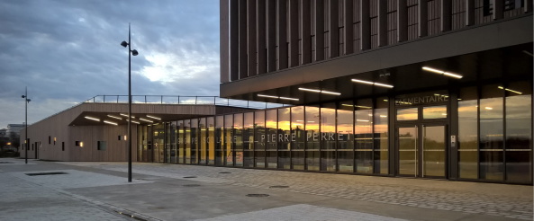 Baunetz, Meldung, Architektur, architecture, Ameller Dubois, Frankreich, Disneyland, Euro Disney, Paris, Schule, Kindergarten, school, Kita, Holz, wood, Maria Temtunic, Guillaume Guerin, Catherine Laroche, Farbe, colour