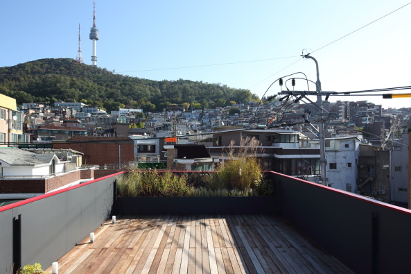 Korea, Seoul, Brohaus, KYWC, kywc architects, Office building, Stahlstruktur, stahl, steel, Rot, Red, Kim Jae-Kyeong, Statik, Mikroarchitektur, Microarchitecture, Mikrokosmos Soyul, micro-cosmos soyul, Kim Seung-Hoy, Yongsan-gu, Huam-dong