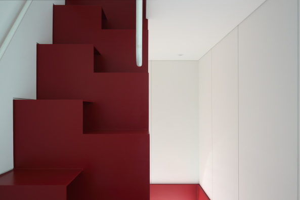 Korea, Seoul, Brohaus, KYWC, kywc architects, Office building, Stahlstruktur, stahl, steel, Rot, Red, Kim Jae-Kyeong, Statik, Mikroarchitektur, Microarchitecture, Mikrokosmos Soyul, micro-cosmos soyul, Kim Seung-Hoy, Yongsan-gu, Huam-dong