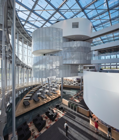 Jaspers-Eyers, Baunetz, Meldung, Architektur, architecture, Barco, Belgien, Belgium, Kortrijk, Kennedypark, office building, corporate architecture, Bro, Brobau, office, rund, round, circle, Kreis, wei, white, Philippe van Gelooven, Klaas Verdru, Steven Massart, Marc Detiffe