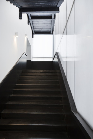 Baunetz, Meldung, Architektur, architecture, Itaklien, Italy, Sizilien, Sicily, Banca di Credito Cooperativo, BCC, G. Tonilo, San Cataldo, Auditorium, Saal, hall, Fassade, Denkmalschutz, facade, Treppen, stairs, Fabricanove, Filippo Romano