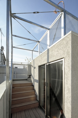 Haus in Tokio, Daisuke Ibano, fujiilab, GA photographers, Koichi TORIMURA, Daisuke IBANO, Ryosuke FUJII, Satoshi NUMANOI, tokyo, japan, japanisch, japanisches, neubau, wohnhaus, stahl, stahlrahmen, struktur, material, urban, kontext, dichte, wohnungsbau, architektur, architekten