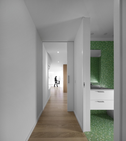 Bildergalerie Zu Einfamilienhaus In Portugal Von Dioniso Lab Wohnen Um Den Patio Architektur Und Architekten News Meldungen Nachrichten Baunetz De