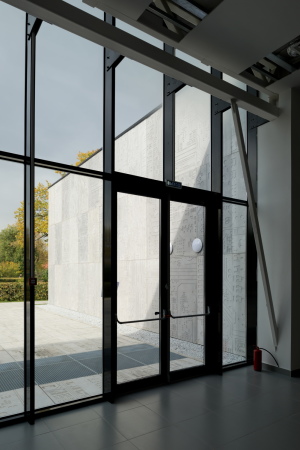 DIT pavilion, Ausstellungspavillon, Moskua, Russland, 2016, Architecture bureau WALL, Wall Moskau, Moscow Information Technology Department, VDNH, Smart City, Beton, Monolith, Kubus, Relief, Struktur, Brutalismus