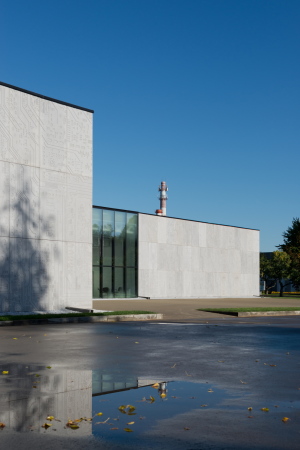 DIT pavilion, Ausstellungspavillon, Moskua, Russland, 2016, Architecture bureau WALL, Wall Moskau, Moscow Information Technology Department, VDNH, Smart City, Beton, Monolith, Kubus, Relief, Struktur, Brutalismus