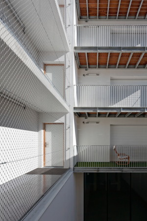Paris, Dietmar Feichtinger Architectes, Sozialer Wohnungsbau, Rue Castagnary, 15. Arrondissement, social housing, 1016, Metall, Lamellen, Frankreich