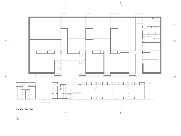 Peru, Museumsgeb�ude, Museum, Neubau, erdbeben, Ica, Archeologie, Antropologie, Julio Tello, Zivilisation, Paracas-Kultur, Paracas-Culture, Paracas Nationalpart, Pisco Meer, W�ste, W�stenarchitektur, Sammling, Sandra Barclay, Jean Pierre Crousse, Bucht, Ausblick, Puzzolane-Zement, Puzzolane, Salzw�ste, rot, W�stenfarbe, Textilmuster, Textilprodukt, Anden, Riss, Ausstellung, Ausstellungshallen, Exibition, Crist�bal Palma