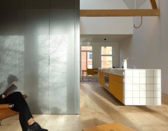 Baunetz, Meldung, Architektur, architecture, Shift, Rotterdam, Niederlande, Netherlands, Dutch, Holland, Wohnhaus, Interior, Umbau, Umnutzung, Design, Interior, radikal, radical, residential, house, town house, refurbishment, NoortjeKnulst, 2017