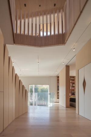 Baunetz, Meldung, Architektur, architecture, Rock Creek House, NADAAA, Washington, USA, Amerika, John Horner, residential, Wohnhaus, Umbau, renovation, brick, Ziegel, Backstein, bimorph, organic, organisch, Interior Design, Interieur, Multiplex, plywood, Holz, wood, Nader Tehrani, Katherine Faulkner