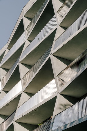 Architektur, Baunetz, Meldung, News, Architecture, Jolimont, NOMOS, Schweiz, Swiss, Genf, Geneva, Wohnungsbau, Wohnhaus, Haus, House, Apartmenthouse, Gartenstadt, Grn, Villa, Stadtvilla, Terrasse, BIenenstock, hive, Eisengelnde, Betonmodul, Fertigteil, Fassade, Animierung, Facettierte Fassade, Transparenz, Lichtspiel, Bodentiefe fenster, Wohnungstypen, zweiseitige belichtung, Auenterrasse, Garten, Gebude-villa, Building-villa, Imagen Subliminal, Miguel de Guzmn