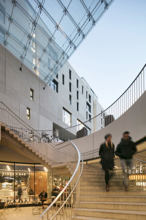 Baunetz, Meldung, Architektur, architecture, germany, Deutschland, Mannheim, Q6 Q7, Mall, Einkaufszentrum, Premiummall, multifunktional, Stadtquartier, mixed-use, building, Blocher, Blocher partners, shopping, Glasdach, glas roof, city, Innenstadt, HG Esch