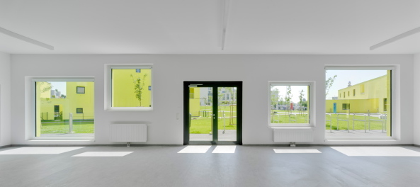 Europan, Playstudio, Yesstudio, Alicante, Wien, Perfektastrae, Fallow Land, Gelb, Farbe, Suburbia, Vorstadt, Patiohaus, Turmhaus, 23. Bezirk, Liesing, Wohnungsbau, Petersburger Hngung, Europan 7, Suburban Challenge  urbane Intensitt und Vielfalt des Wohnens, David Frutos