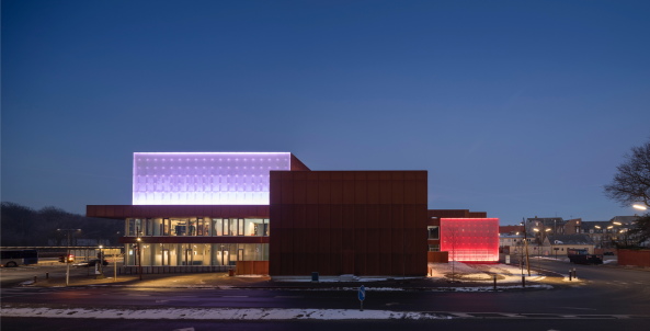Vendsyssel Theatre, Hjrring, Theater, 2017, Neubau, Fertigstellung, Schmidt Hammer Lassen, SHL, Fassade, Glas, bunt, pastell, Music hall, Black Box, Rehearsal hall, Musik, Auditorium, Kopenhagen, Gade & Mortensen Akustik A/S AIX Arkitekter AB, Filippa Berglund, scenography, architect maa, Arkitekfirmaet Finn stergaard A/S, Adam Mrk