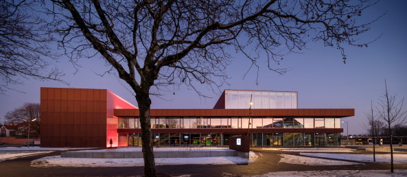 Vendsyssel Theatre, Hjrring, Theater, 2017, Neubau, Fertigstellung, Schmidt Hammer Lassen, SHL, Fassade, Glas, bunt, pastell, Music hall, Black Box, Rehearsal hall, Musik, Auditorium, Kopenhagen, Gade & Mortensen Akustik A/S AIX Arkitekter AB, Filippa Berglund, scenography, architect maa, Arkitekfirmaet Finn stergaard A/S, Adam Mrk