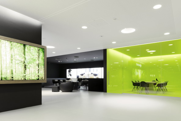 baunetz, meldung, architektur, architecture, news, nachtricht, f m b architekten, familienunternehmen, sitzmbel, schwben, pleidelsheim, grndungsort, firmenzentrale, firmenareal, neubau, ausstellungsgebude, bro, brogebude, sichtbeton, schaufenster, dachterrasse, vorplatz, foyer, wendeltreppe, fuftraum, monolitisch, fexlible grundriss, groraumbro, kombibro, business club, ausstellungsraum, veranstaltungsraum, konferenzraum, modern, Brigida Gonzlez