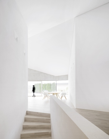 Wohnhaus aus D�mmbeton von Steimle Architekten