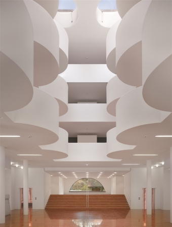 groer Hugo, kleiner Hugo, Auszeichnung, Landesverband Baden Wrttemberg, Stuttgart, Evangelische Grundschule mit Sporthalle in Karlsruhe, wulf architekten, Bischfliches Ordinariat, Rottenburg a.N., LRO Lederer Ragnarsdttir Oei, Umbau + Sanierung Wohnhaus WZ2 in Ludwigsburg, bernd zimmermann architekten, Kita des KIT, Karlsruhe, Fioretti Marquez Architekten, Neubau und Sanierung Theater und Orchester Heidelberg, Waechter + Waechter, Haus F, Esslingen,  Finckh Architekten, Wohn- und Geschftshaus Edition Panorama GmbH, Mannheim, Beat Consoni Architekt BSA SIA