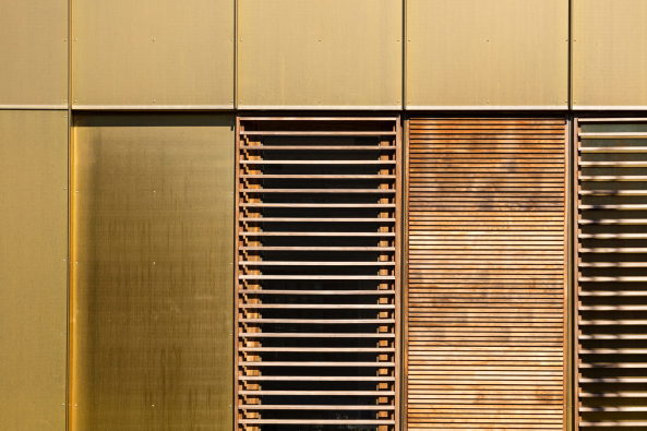 dam Mrk, nord, mork, architects, architecture, architektur, gold, golden, fassade, vorhang, hospit, kopenhagen, copenhagen, neubau, krankenhaus, gesundheitsarchitektur, gesundheit, sterben, tod, letzte reise, holz, rund, innenhof, dachgarten, dachterrasse, dnemark, dnisch, danish