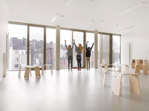 Baunetz, Meldung, Architektur, Schulbau, Umbau, Anbau, Erweiterung, Schulerweiterung, Paul Michael Pielen, Kresings Mnster, Aachen, 4. Gesamtschule Aachen, Sandkaul, Nachkriegsmoderne, Kresings Architektur