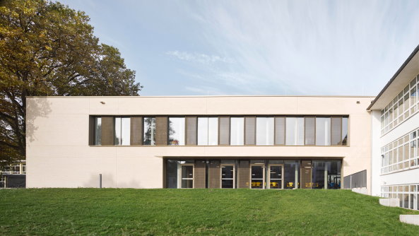 Baunetz, Meldung, Architektur, Schulbau, Umbau, Anbau, Erweiterung, Schulerweiterung, Paul Michael Pielen, Kresings Mnster, Aachen, 4. Gesamtschule Aachen, Sandkaul, Nachkriegsmoderne, Kresings Architektur