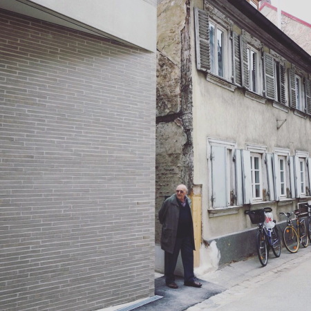 Gerhard Hagen, Baunetz, Meldung, Architektur, architecture, Peeck.Daam, Bamberg, Mnchen, Bayern, Bavria, Deutschland, Germany, Munich, Erzbistum, Schule, school, Gymnasium, Realschule, Turnhalle, unterirdisch, Maria Ward, Maria-Ward-Schulen, Erweiterung, Bauen im Bestand, Altstadt, historic city, Kreuzgang, Hof, courtyard