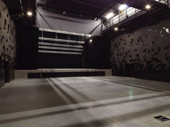 Baunetz, Meldung, Architektur, architecture, Frankreich, franzsisch, french, France, Hrault Arnod, vreux, Bel Ebait, SMAC, Musik, Konzerthaus, Saal, concert hall, music, Passage, terrace, Terrasse, Holz, wood, cladding, Verkleidung, Metall, metal, contemporary music, zeitgenssische musik, Andr Morin