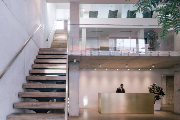 baunetz, architektur, architecture, meldung, news, wohnhaus, living house, house, apartment, wohnungsbau, wohnung, stuido, new yprk, USA, amerika, long island city, queens, MoMA PS1, gentrifizierung, wohnungsmarkt, immobilienmarkt, kunst, kunstszene, kunstinstitution, artdistrict, NY, New york city, jackson avenue, mietshaus, 2222 jackson, ODA new york, ODA, mietwohnung, bebauungsvorschrift, zoning regulations, matrix, gitter, zellen, pixel, flexibilitt, struktur, korridor, modular, wohnungstyp, auskragung, etagenwohnung, balkon, terrasse, dachterrasse, gemeinschaftsraum, lobby, atrium, manhattan, auenflche, vertical villige, imagen subliminal, miguel de Guzmn, pavel bendov