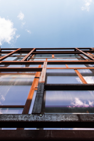 Baunetz, Architektur, Meldungen, Projekte, Gianni Botsford Architects, London, Grobritannien, the layered gallery, Kunstsammlung, Ausstellungsraum, Wintergarten, Cortenstahl, Galerie, Display, Bauen im Bestand, Annex