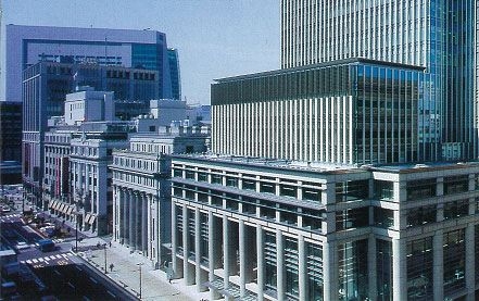 Hochhaus von Pelli in Tokio eingeweiht