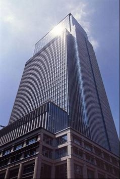 Hochhaus von Pelli in Tokio eingeweiht