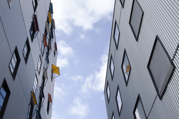 Beckmann, N�Th�p�, Philippe Rizzotti, Olivier Amsellem, Sozialwohnungsbau, Frankreich, France, french, social housing, apartments, Fassade, facade, cladding, metal, Wellblech, Bassins de flot, Bordeaux, Aufwertung, gentrification