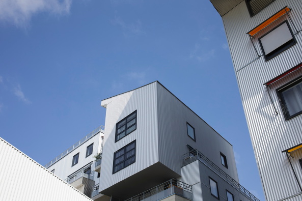 Beckmann, N�Th�p�, Philippe Rizzotti, Olivier Amsellem, Sozialwohnungsbau, Frankreich, France, french, social housing, apartments, Fassade, facade, cladding, metal, Wellblech, Bassins de flot, Bordeaux, Aufwertung, gentrification