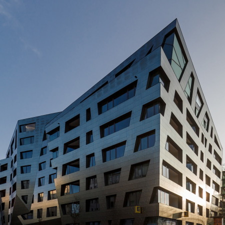 Daniel Libeskind erstes Wohnhaus in Deutschland entstand in Berlin-Mitte unter dem Titel Sapphire.