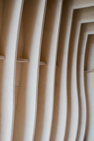 Baunetz, Meldungen, Architektur, architecture, Wales, Paul Miller, Michael Kendrick, Pop Up, Hotel, Cabin, Arthurs Cave, Miller Kendrick Architects, London, Grobritannien, Mini Hotel, Holz, sparsam, klein, All in one