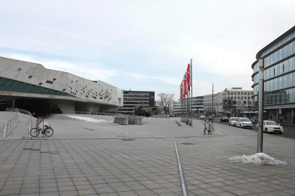 Schulz und Schulz, Nordkopf Tower, Wolfsburg, Phaeno, Zaha Hadid, Volkswagen, 2016, Wettbewerb, competition, Gewinner, 1. Preis, Brder, Architektenbrder, Interview, Gesprch, Baustelle, Im Bau, Fassade, Schindeln
