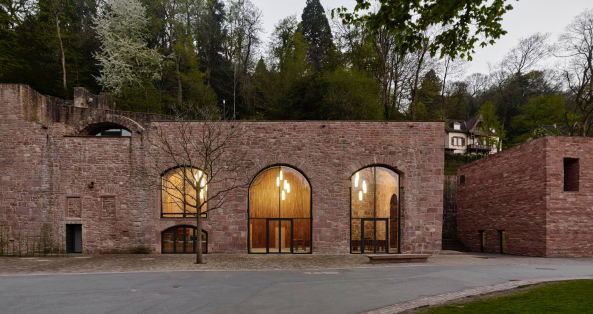 Baunetz, Meldung, Architektur, architecture, Schloss Heidelberg, Sattelkammer, Besucherbistro, Schlossimbiss, Max Dudler, Umbau, Rckbau, Backstein, Zweckbau, 13. Jahrhundert, Friedrich V.