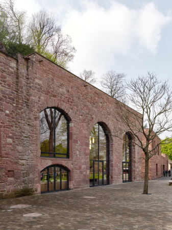 Baunetz, Meldung, Architektur, architecture, Schloss Heidelberg, Sattelkammer, Besucherbistro, Schlossimbiss, Max Dudler, Umbau, Rckbau, Backstein, Zweckbau, 13. Jahrhundert, Friedrich V.